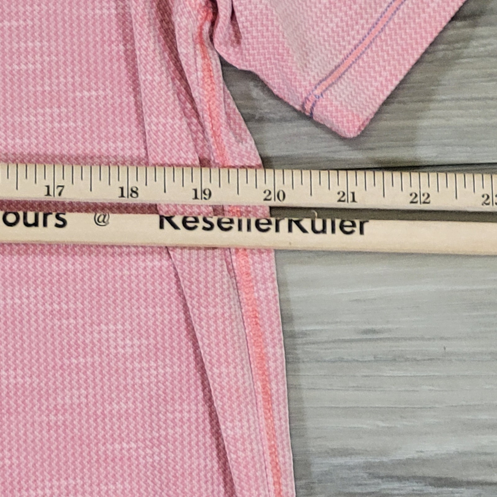Tommy Bahama T-Shirt Men's Small Pink V-Neck Short Sleeve gallery
