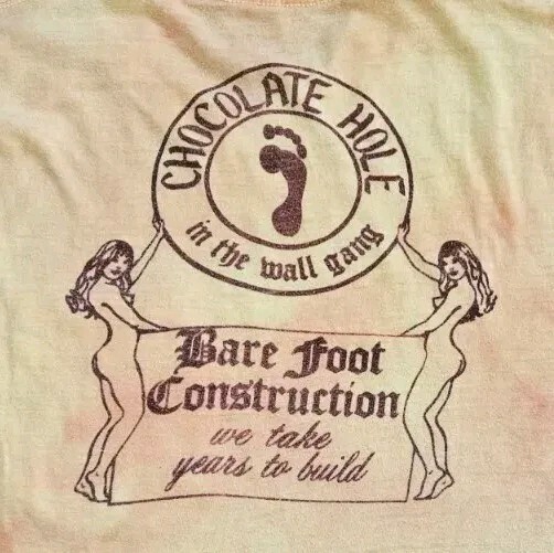 Vintage 70s Chocolate Hole In The Wall Barefoot Construction Humor T-Shirt L SS
