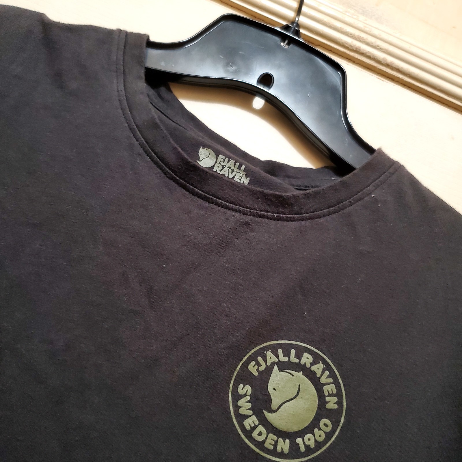 Fjallraven Shirt Mens Large Black Tee Minimalist Fox Circle Sweeden Huckberry gallery