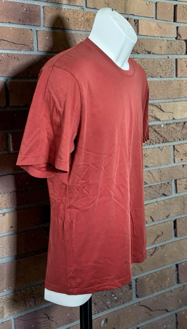 Uniqlo Crew Neck Short Sleeve T-Shirt Men's Size M Red 100% Supima Cotton gallery