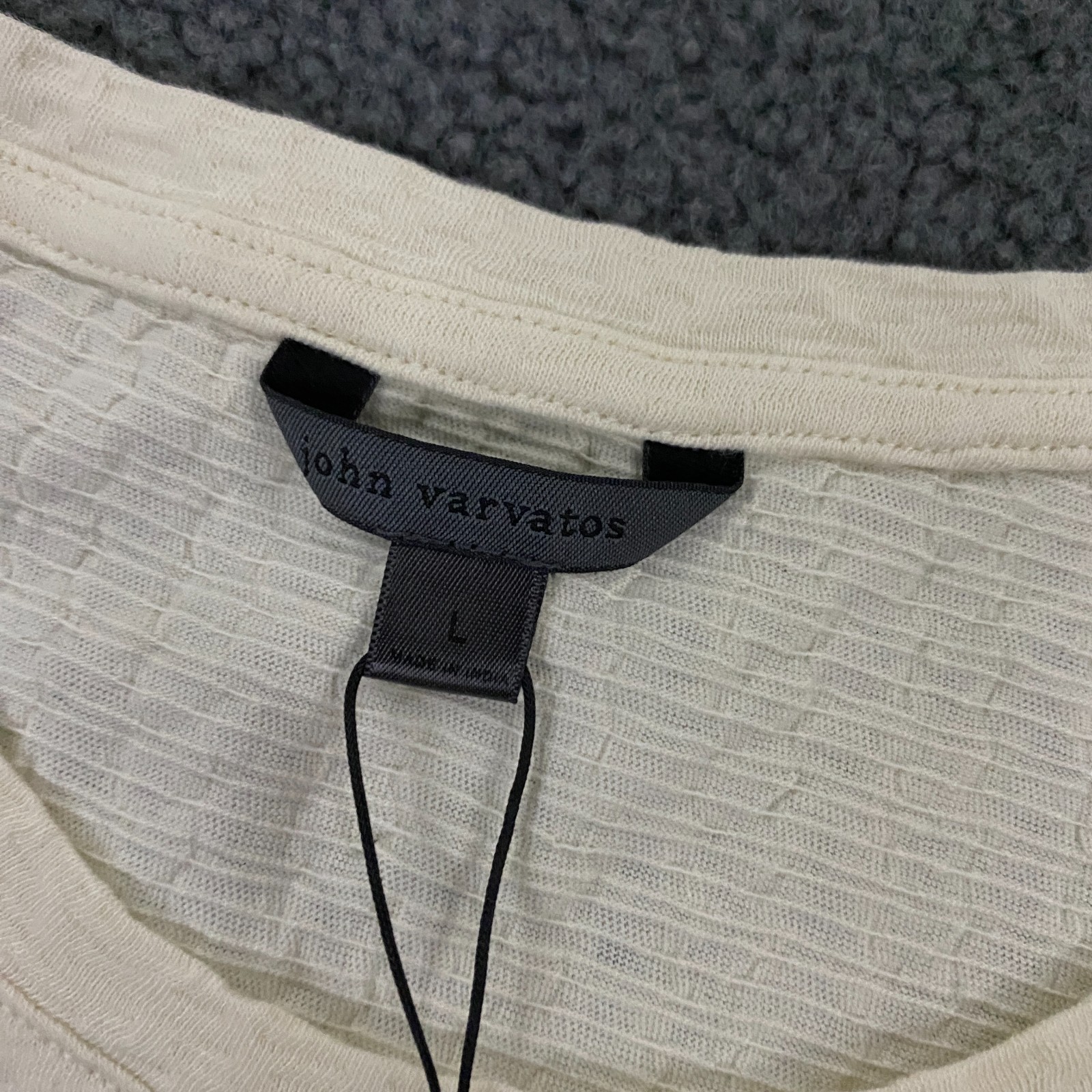 $128 John Varvatos Brasse Crew T-Shirt Large Ivory Chain Textured Knit Stretch gallery