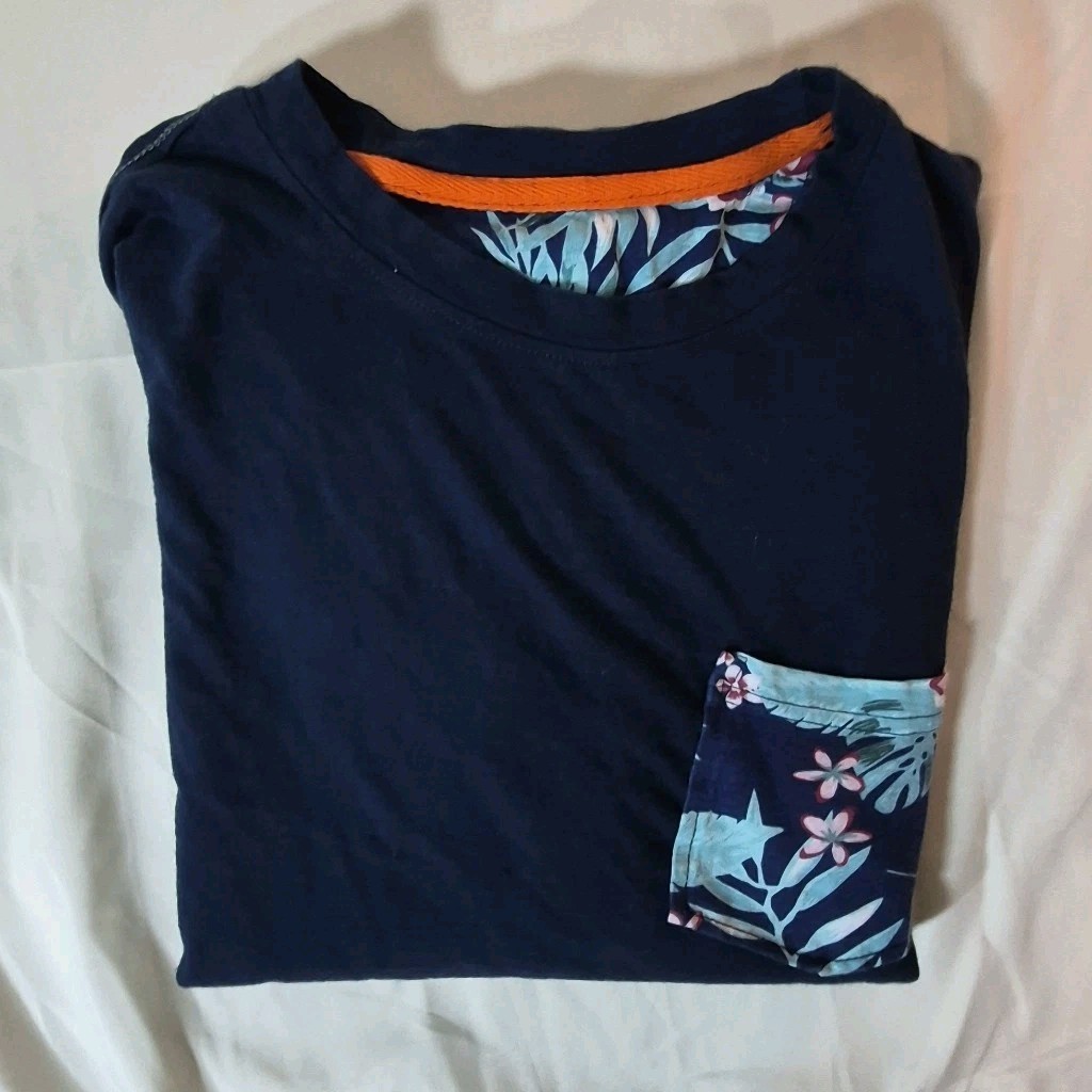 Mens Medium Navy Tee Floral Pocket Contrast Trim Cotton Shirt Casual gallery