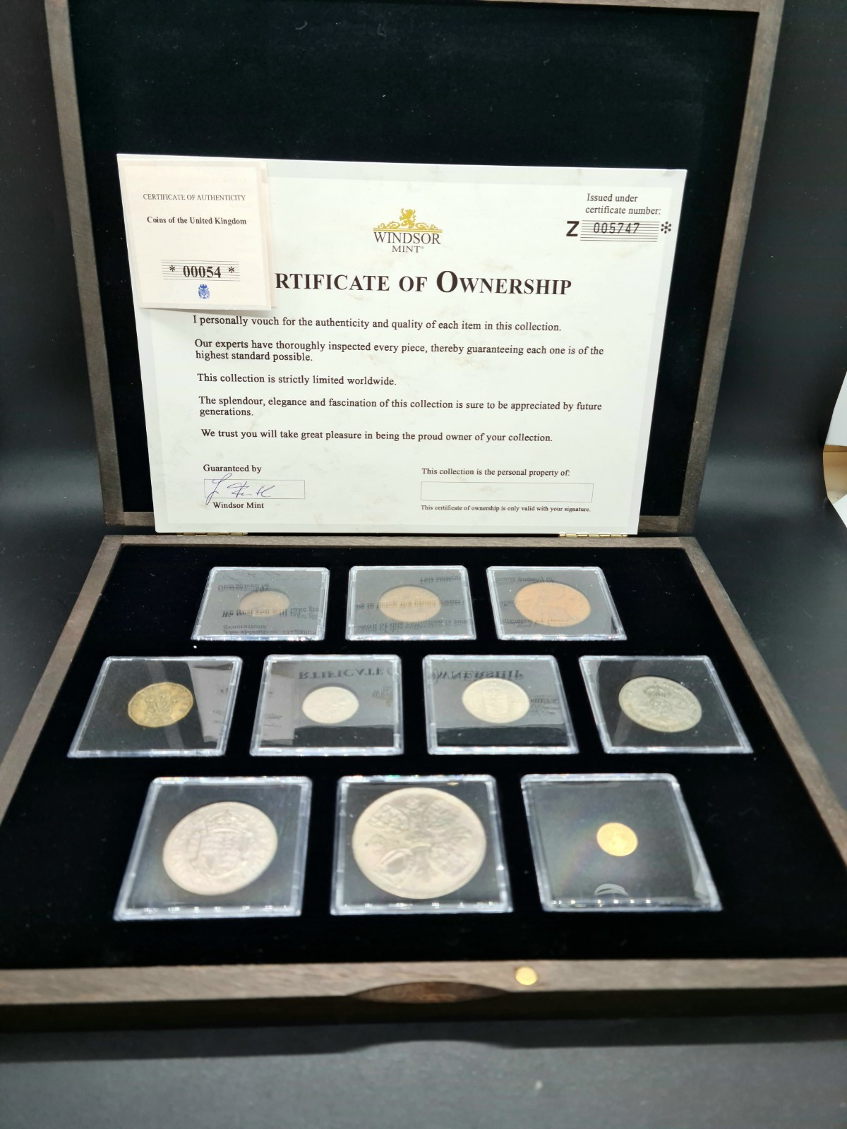 Windsor Mint. Coins of The United Kingdom. O.5 Grams 18 Carat Gold Coin with COA