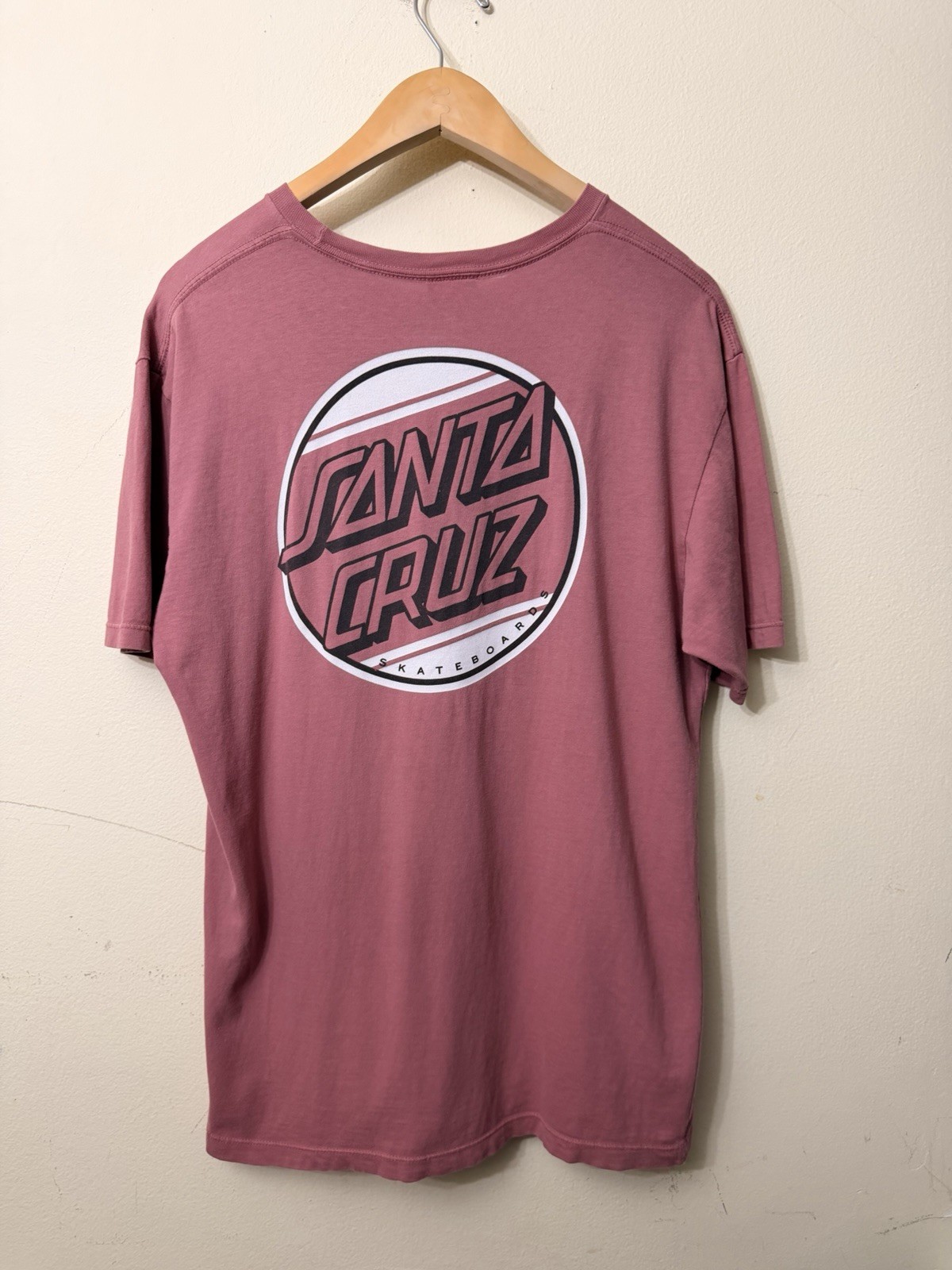 Santa Cruz Skateboards T Shirt Men’s Size Medium Classic Lightweight gallery