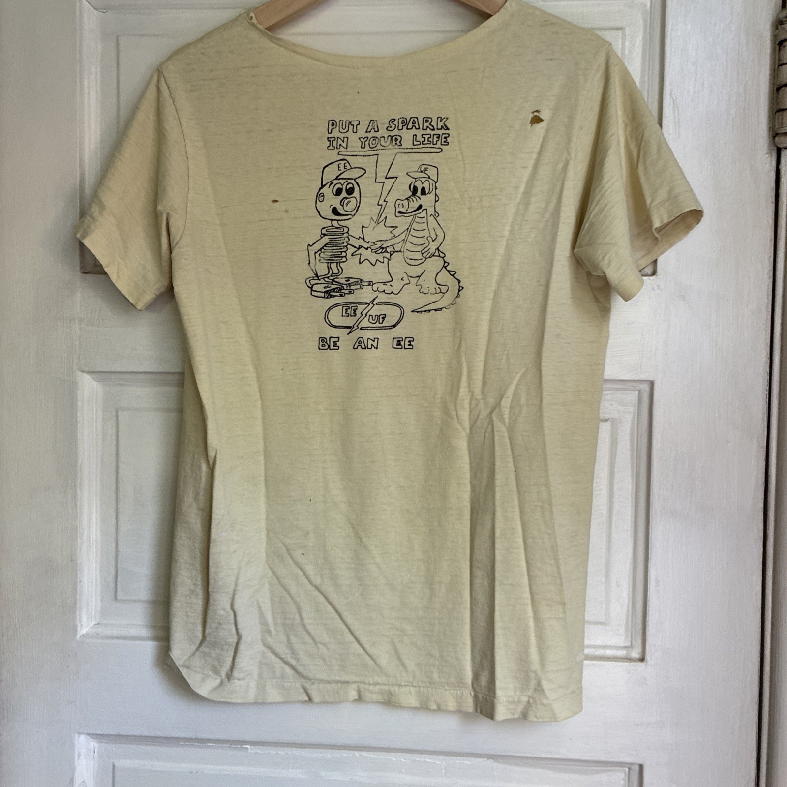 Vintage 1960/50s EXTREMELY RARE Distressed FADED Paperthin Thrashed Tee INSANE gallery