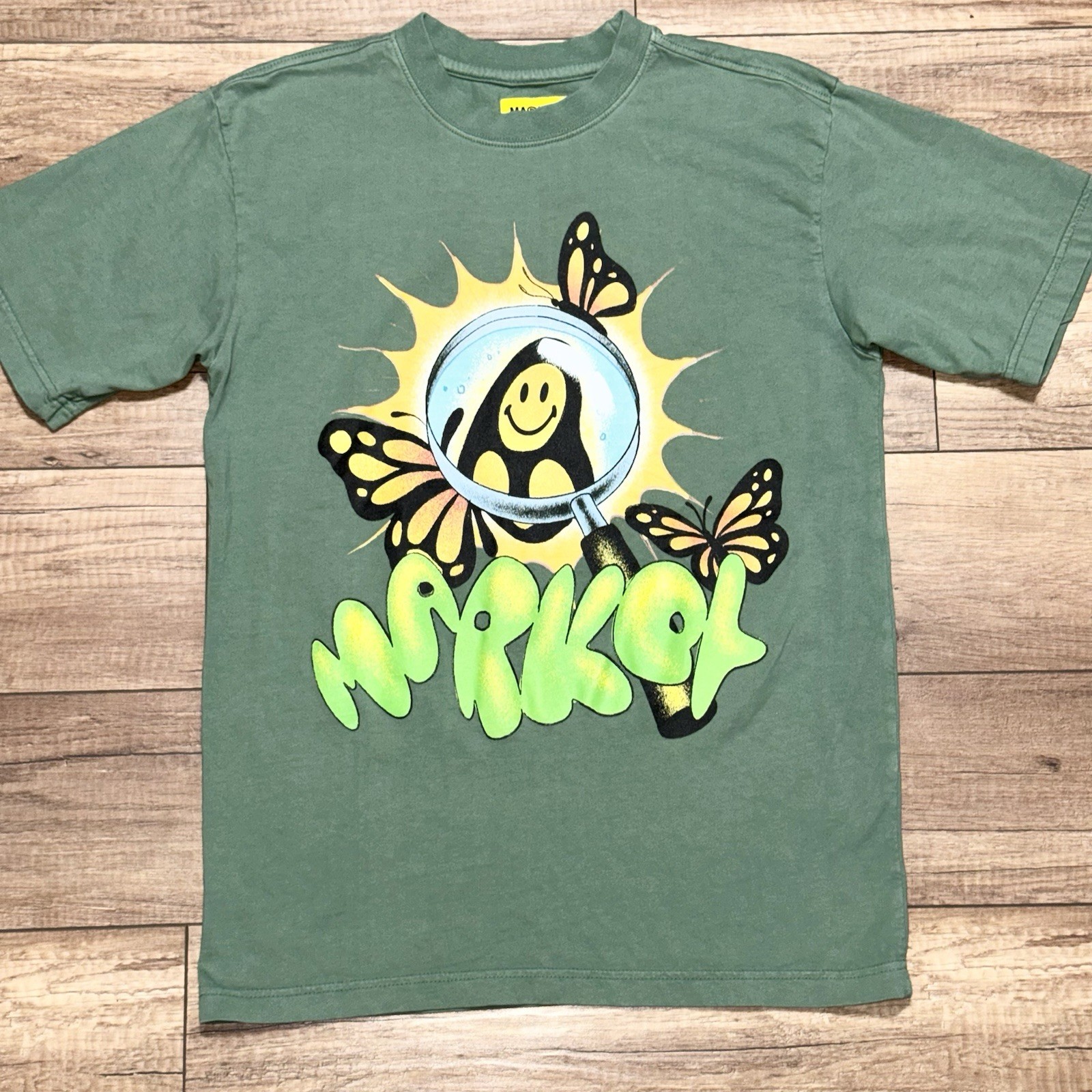 Chinatown Market Smiley Streetwear Green Butterfly Art Graphic T Shirt Mens S gallery