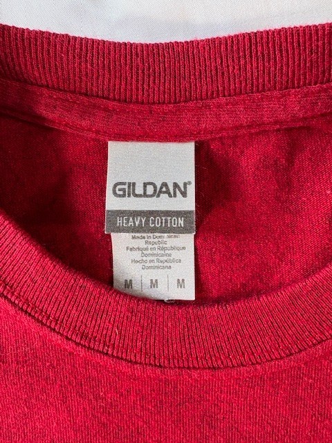 Gildan Men's M Red Christmas T-Shirt Mistletoe Hot Cocoa Sleighrides Snowmen gallery