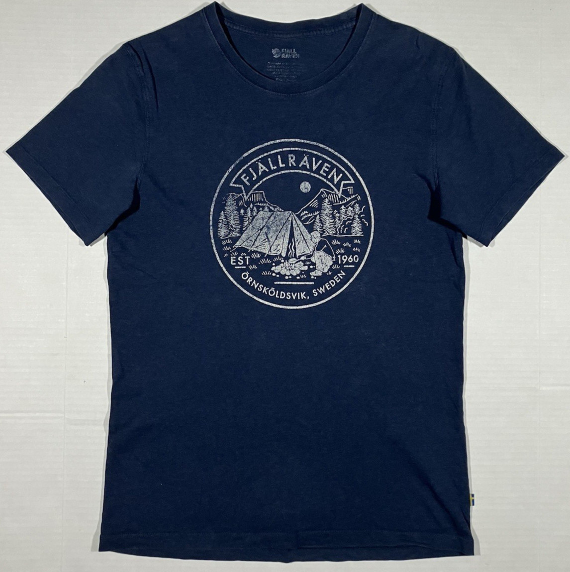 FJALLRAVEN T Shirt Ornskoldsvik Sweden Camping Nature Short Sleeve Mens Size S gallery