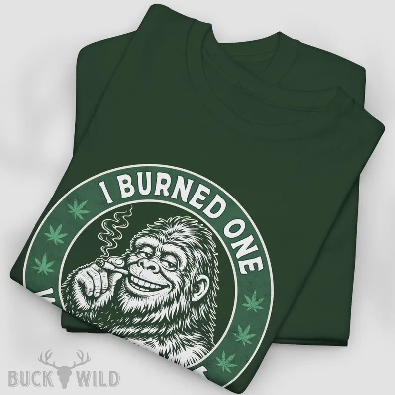 Funny Weed Lover Bigfoot Comfort Tee Sasquatch Marijuana