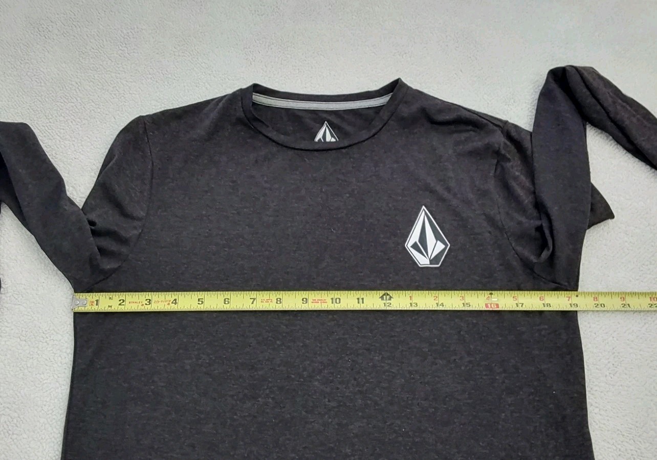 Volcom T-Shirt Men's Small Black Long Sleeve Anti-UV UPF 30+ Outdoor Beach Pool gallery