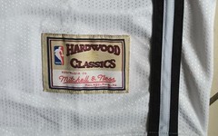 Mitchell and Ness Jeffrey vintage 90’s basket t-shirt Harwood clasic