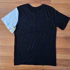 Smiley World Men’s Black/White Graphic Tee Size Small