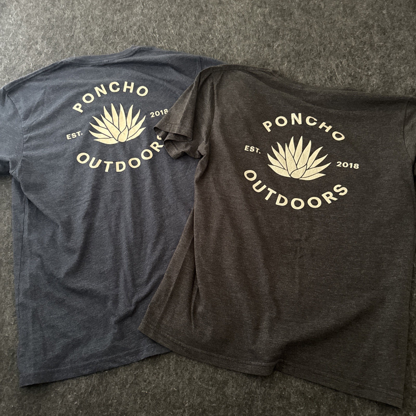 Poncho Outdoors Fishing T-Shirt Lot Men Sz M Gray Blue Crewneck Soft Cotton Rd* gallery
