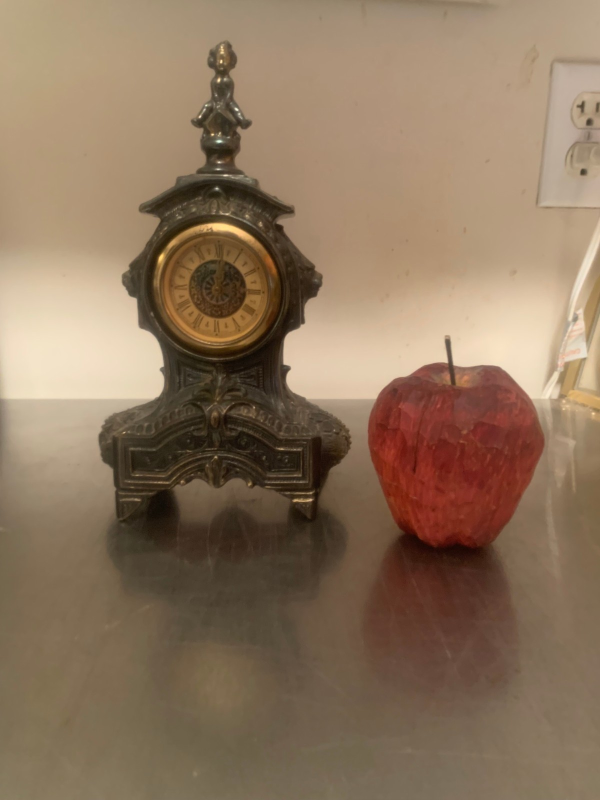 Ornate Vintage Metal Clock with Child on Top – BEx o5