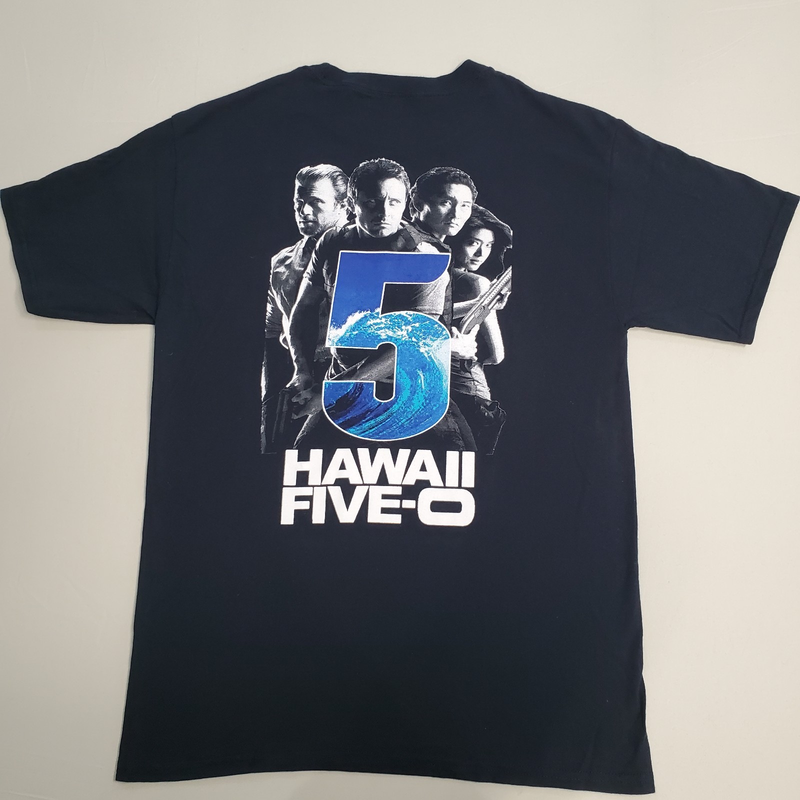 Hawaii Five O TV Show T Shirt Black MEDIUM Front And Back Print gallery