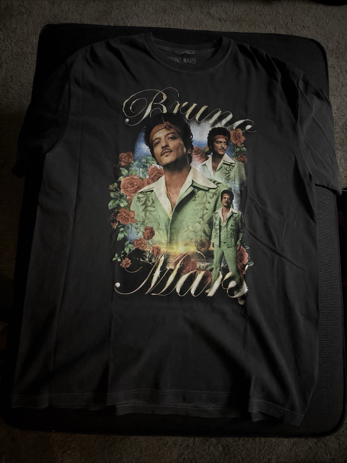 Bruno Mars Romantic Tour OFFICIAL 2026 XL Extra Large Short Sleeve T-Shirt Grey gallery