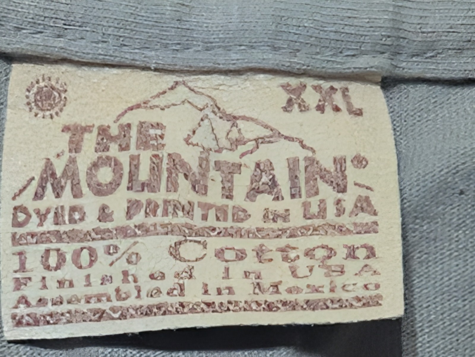 The Mountain Mens T-Shirt Vintage Beige Pull My Finger Leather Tag 2XL #5222 gallery
