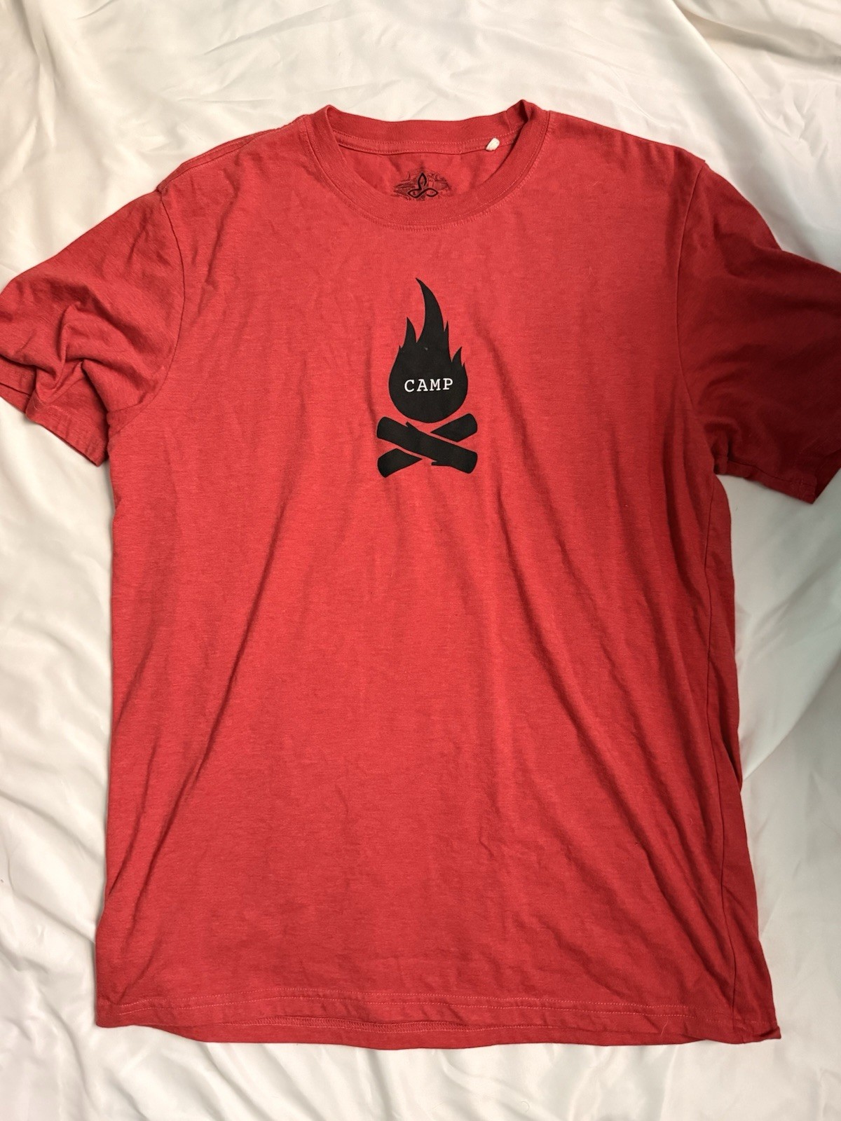prAna Campfire Journeyman T-Shirt Men’s Size Large Red Graphic Camp Tee