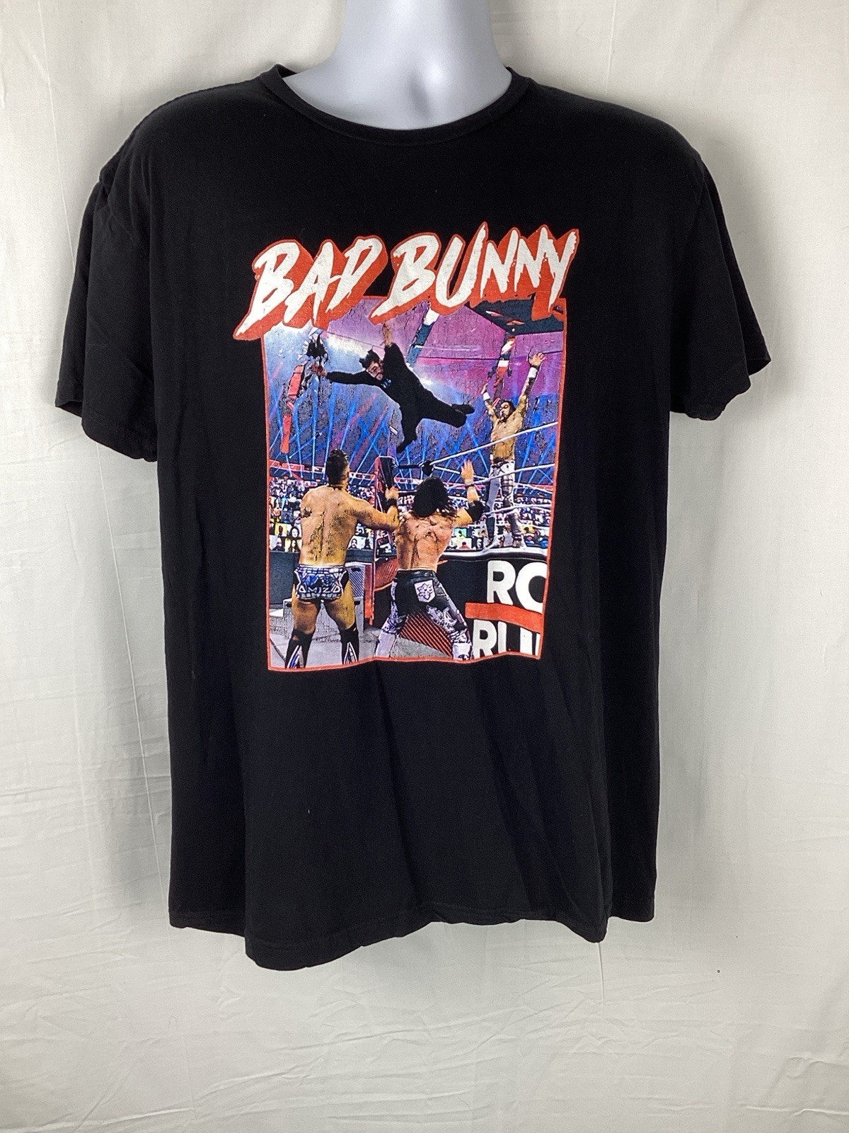 Bad Bunny WWE Royal Rumble Splash T-shirt XL Wrestling
