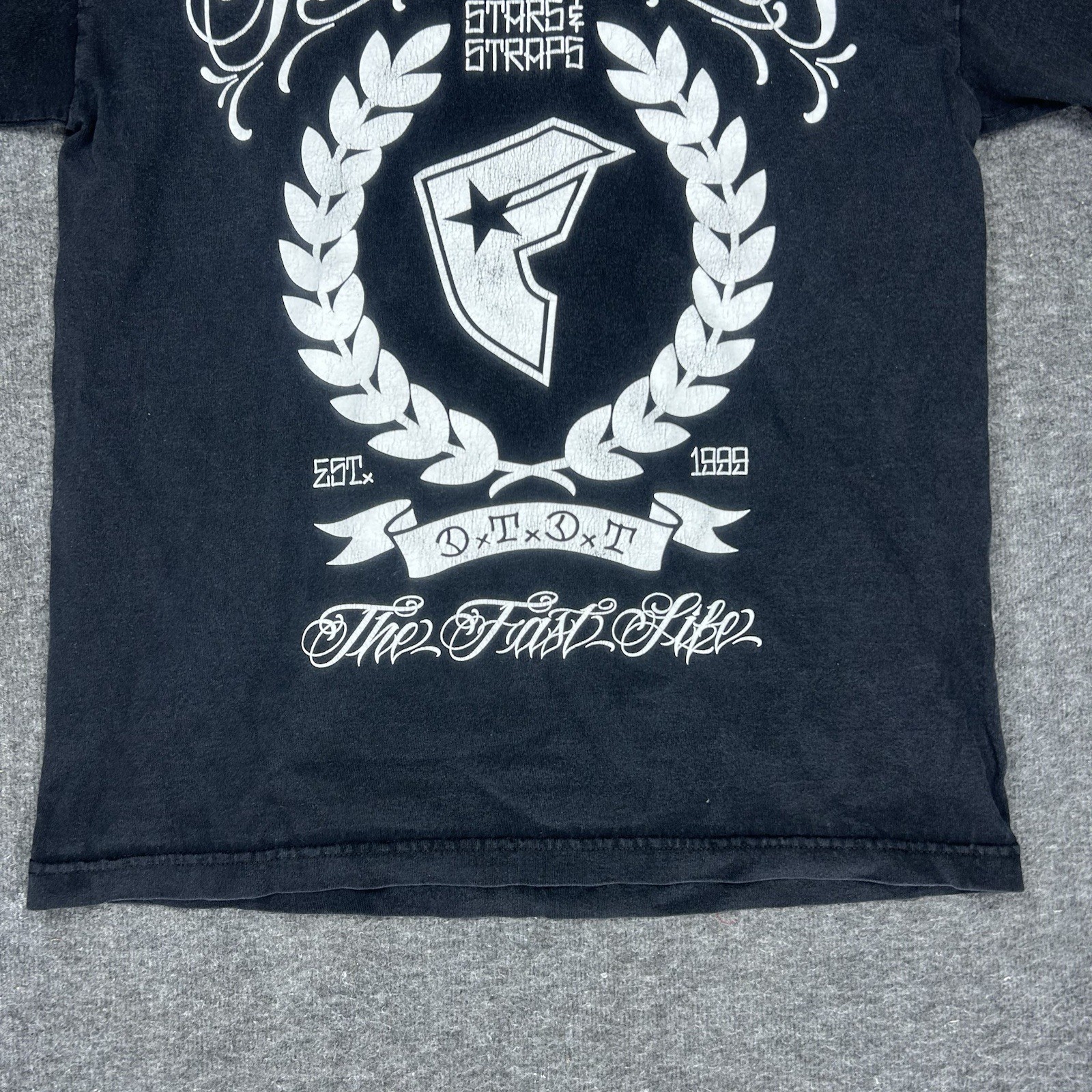 Vintage Famous Stars And Straps T Shirt Mens M Faded Black Travis Barker Y2K gallery