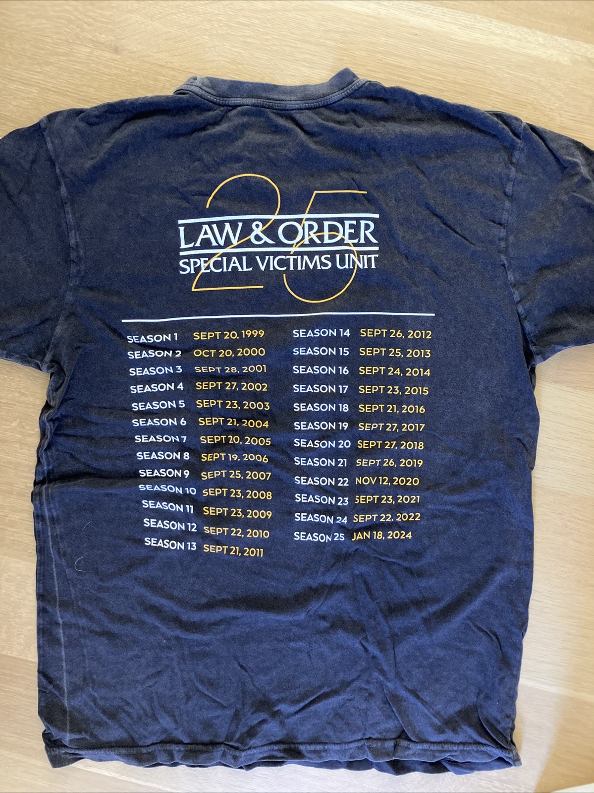 Law And Order Mariska Hargitay T-shirt official Crew Schwag gallery