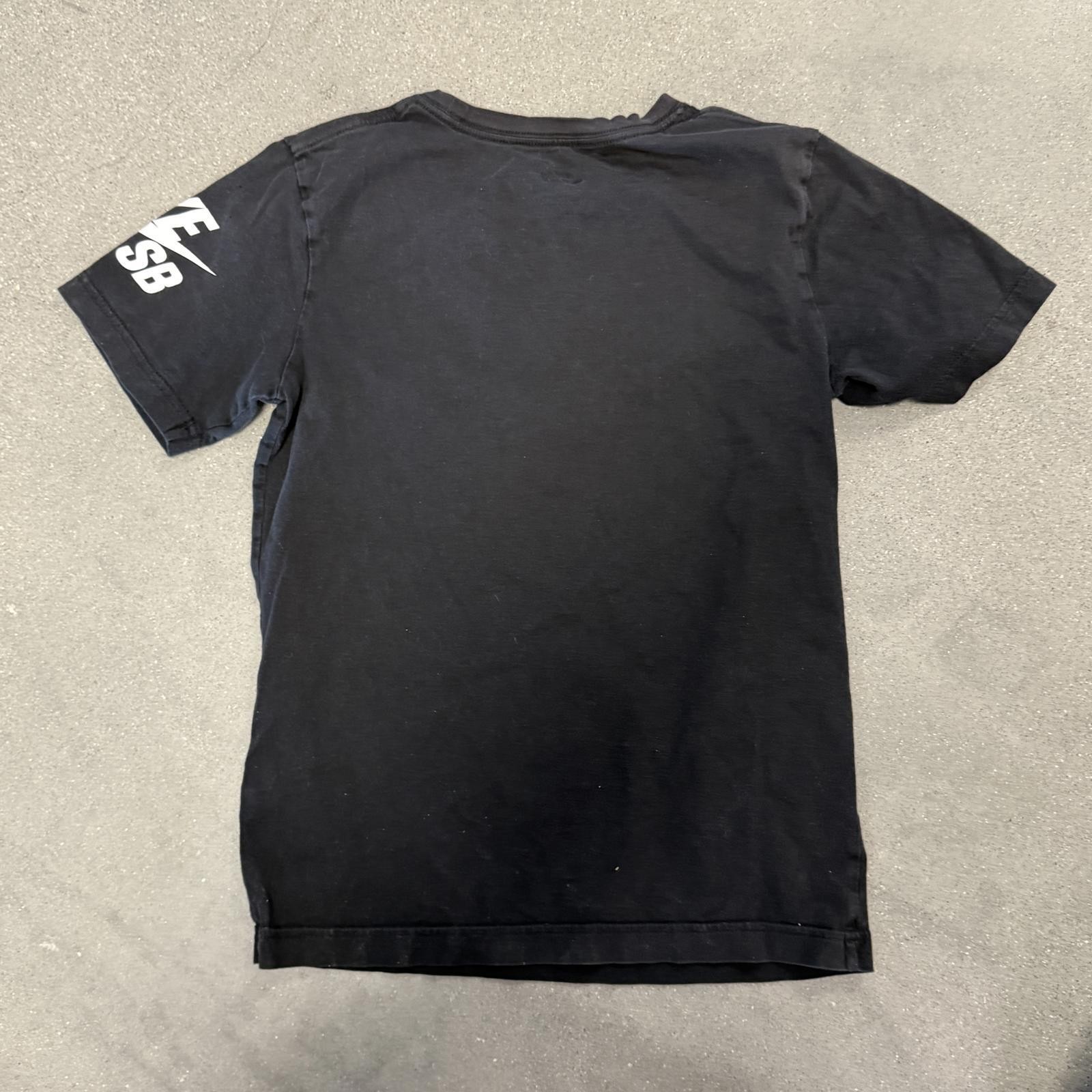 Nike SB Black Graphic Tee with Studded Design Mens S gallery