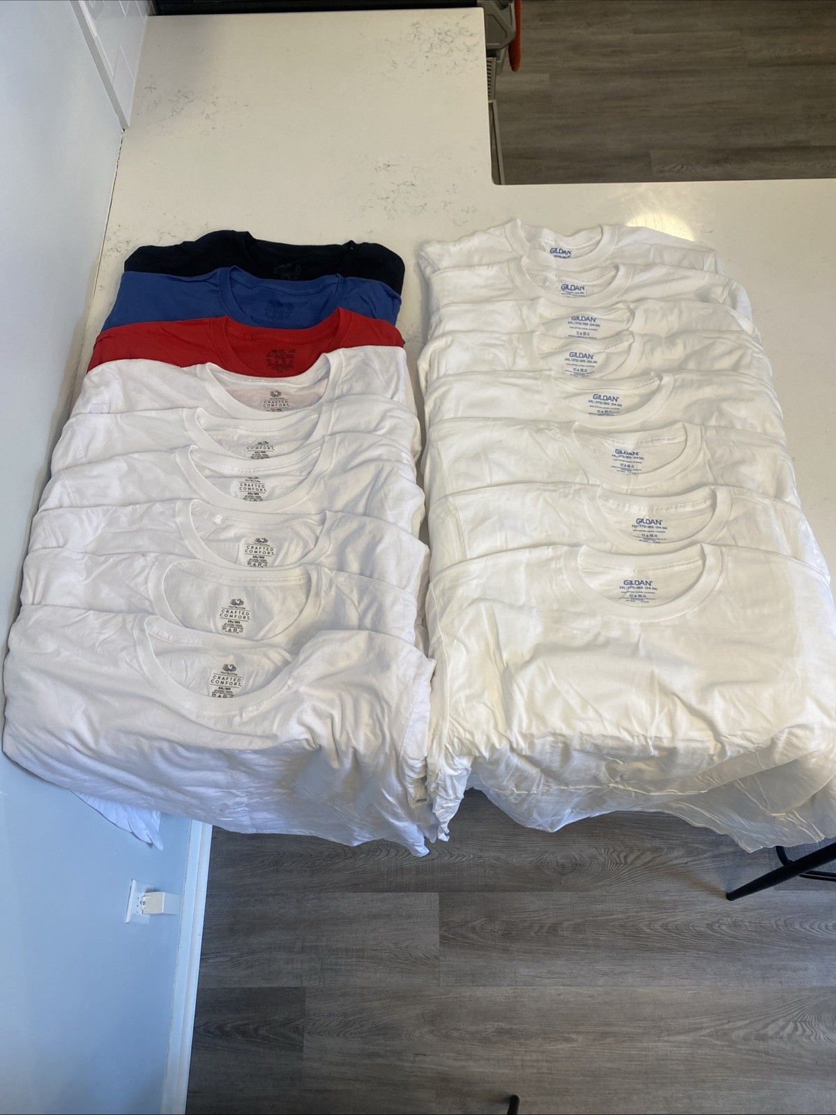 Fruit Of The Loom & Gildan T-shirt Lot Of 17 - NEVER WORN - Blank - Sizes Vary gallery