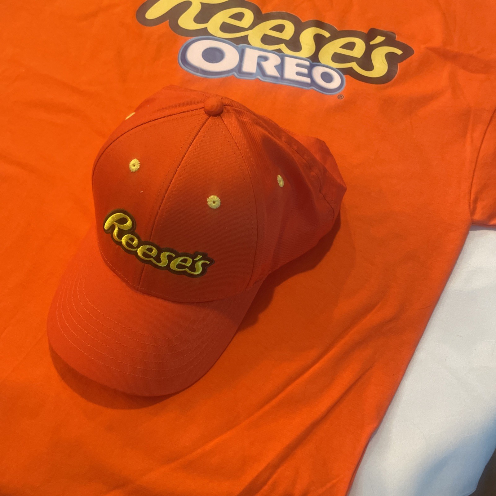 Hershey’s Reese’s PR Bundle L Shirt, Hat Limited gallery