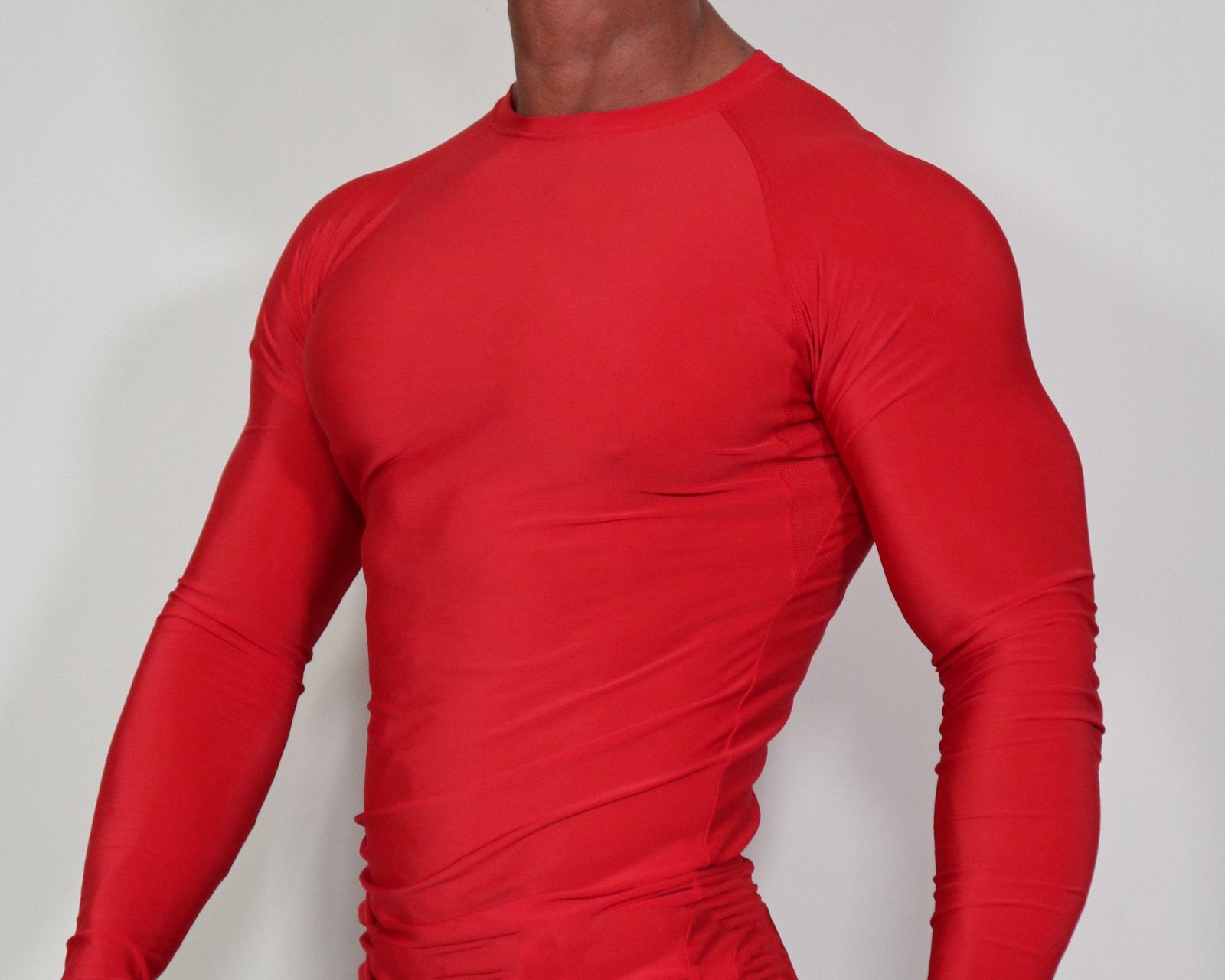 RED LONG SLEEVE COMPRESSION SHIRT SIZE XL gallery