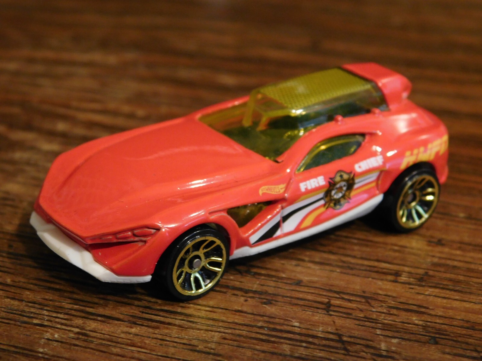 Hot Wheels ~ Fast Master ~ Fire Chief’s Car with J5 Spoke Wheels