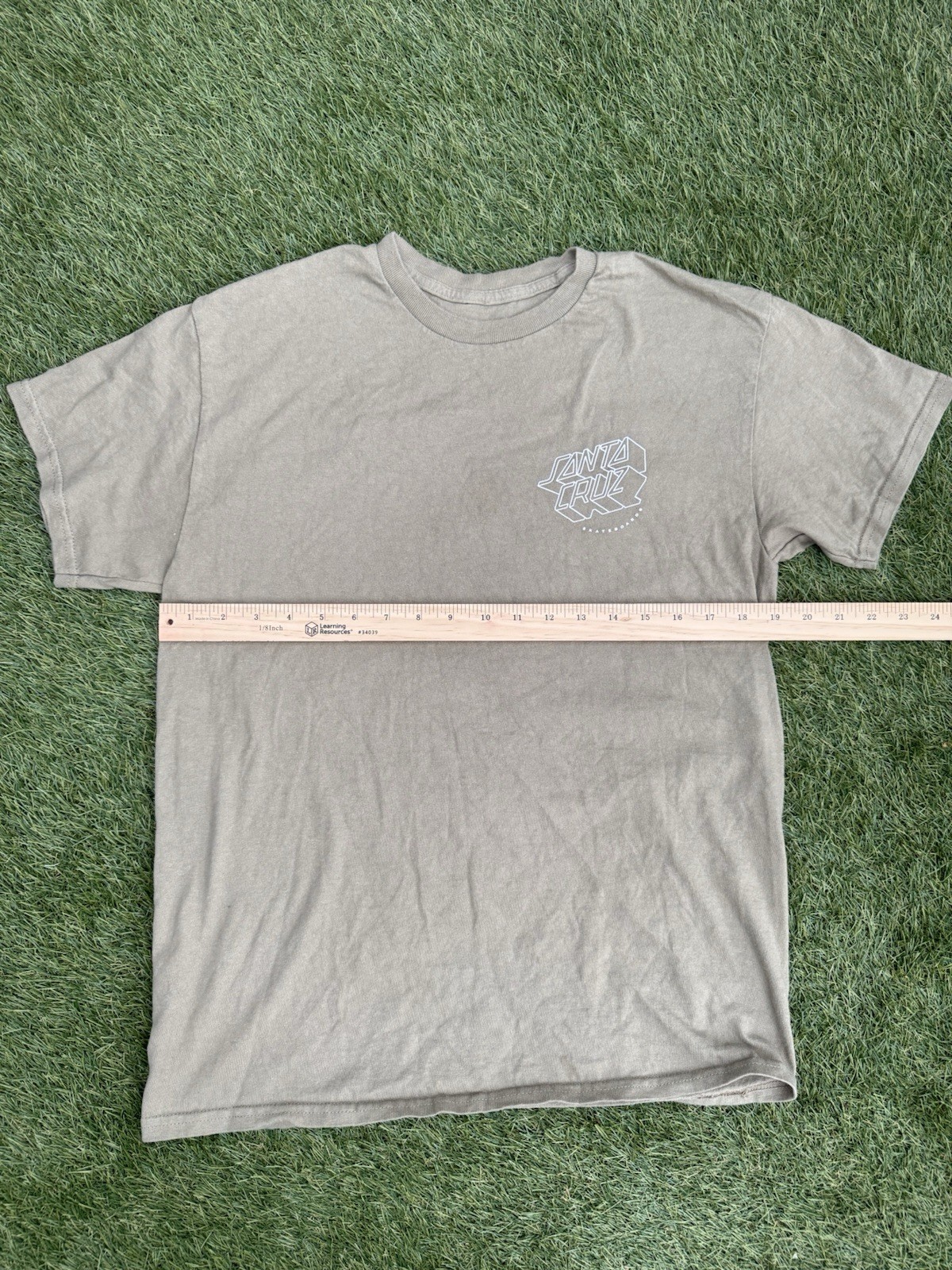 Santa Cruz Skateboard T-Shirt Men Medium Graphic Cotton Tee gallery