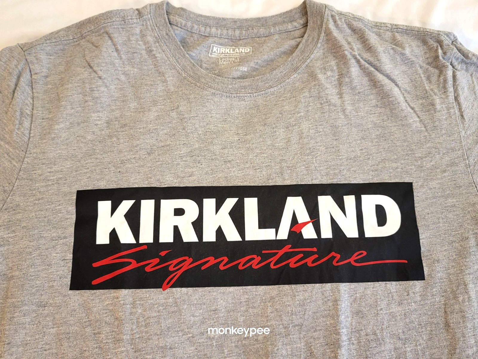 Kirkland Signature Costco Unisex Logo T Shirt Mens Medium Womens large EUC
