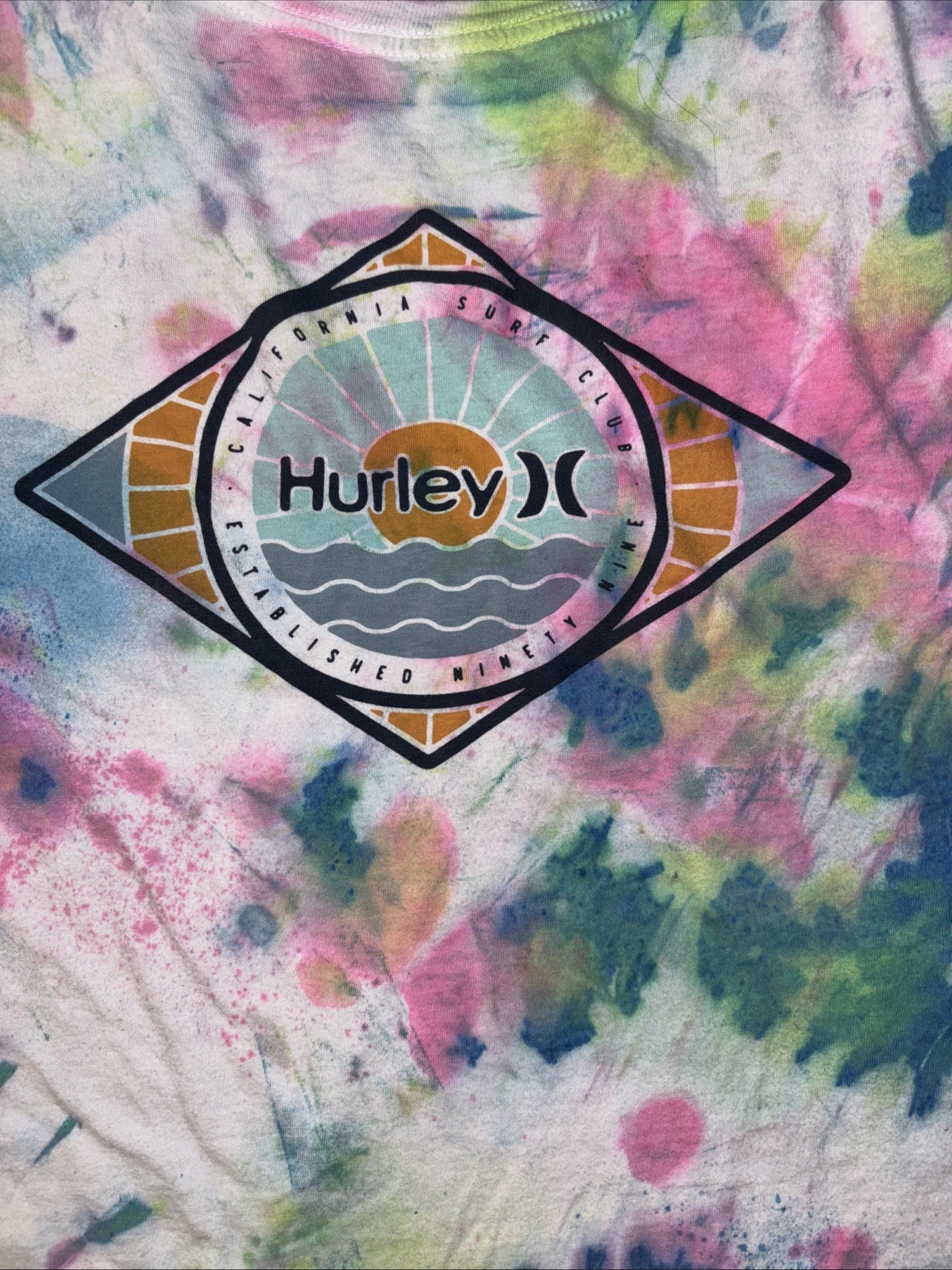 Hurley Tye-dye Unisex Size Medium T-Shirt. 100% Cotton. Fits True To Size gallery