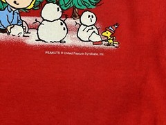 Peanuts Shirt Mens Medium Snoopy Christmas Winter Scene Snowman Red Shirt