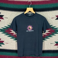 Vintage Ying Yang Black Embroidered Graphic T-Shirt – Men’s Small – Boho
