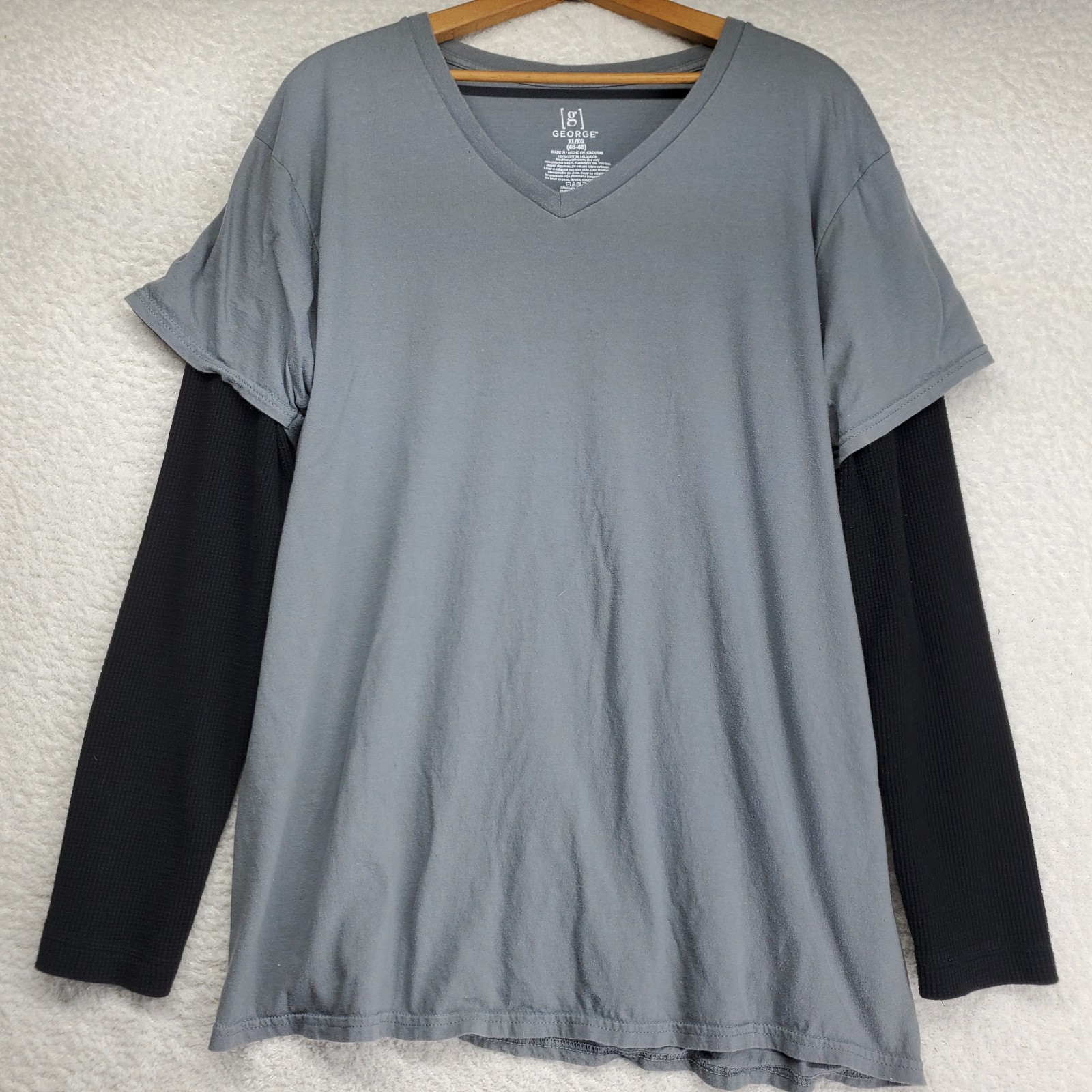 Men’s Twofer T-Shirt XL Black Gray Waffle Knit V-Neck Y2K Grunge Skater