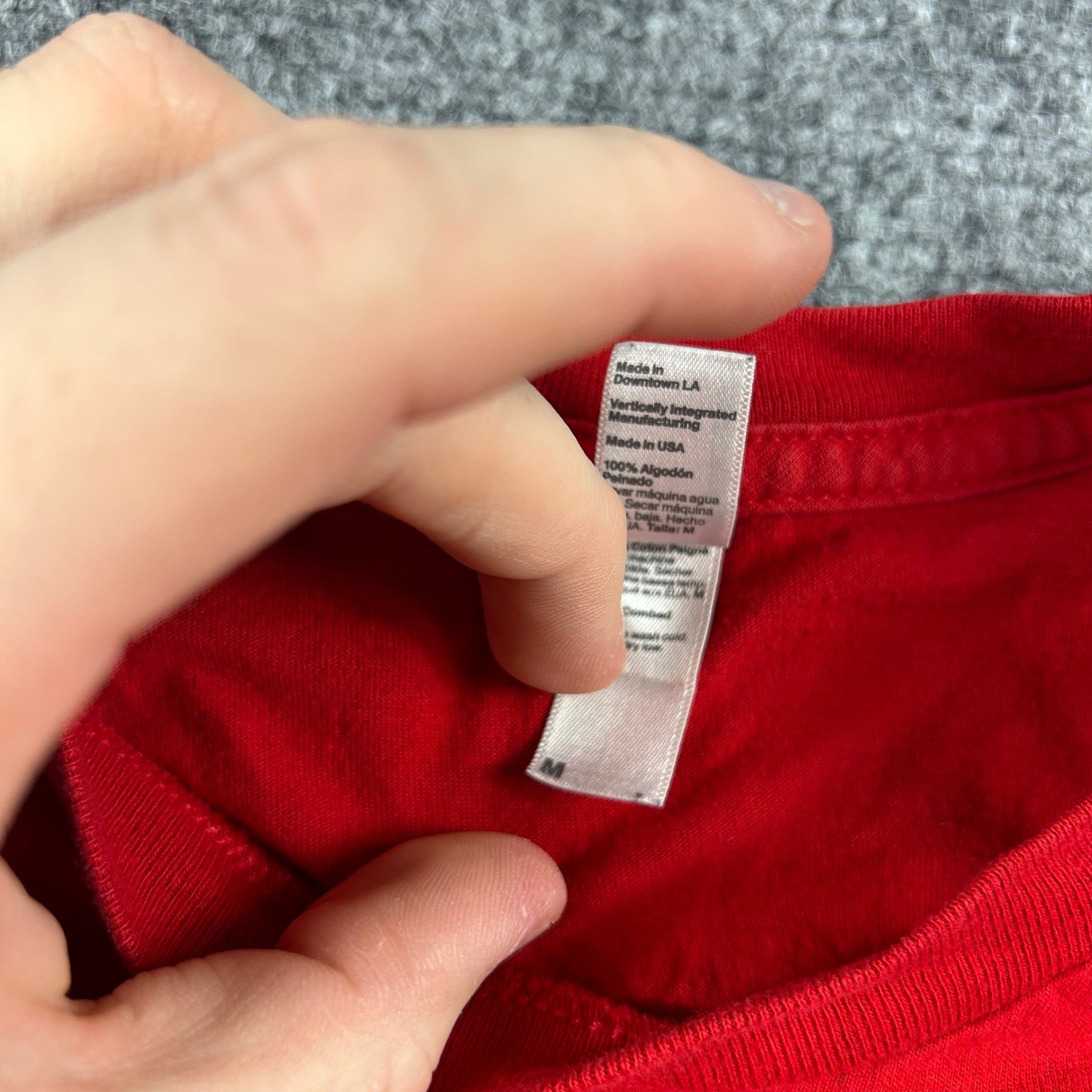 Apple Promo T-Shirt Mens Medium Red Long Sleeve Holiday Graphic American Apparel gallery