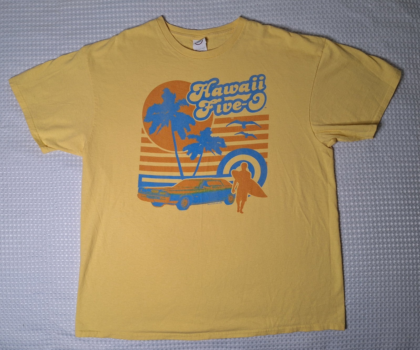 2018 CBS Hawaii Five-O TV Show Yellow Cotton T-shirt Size XL Delta gallery