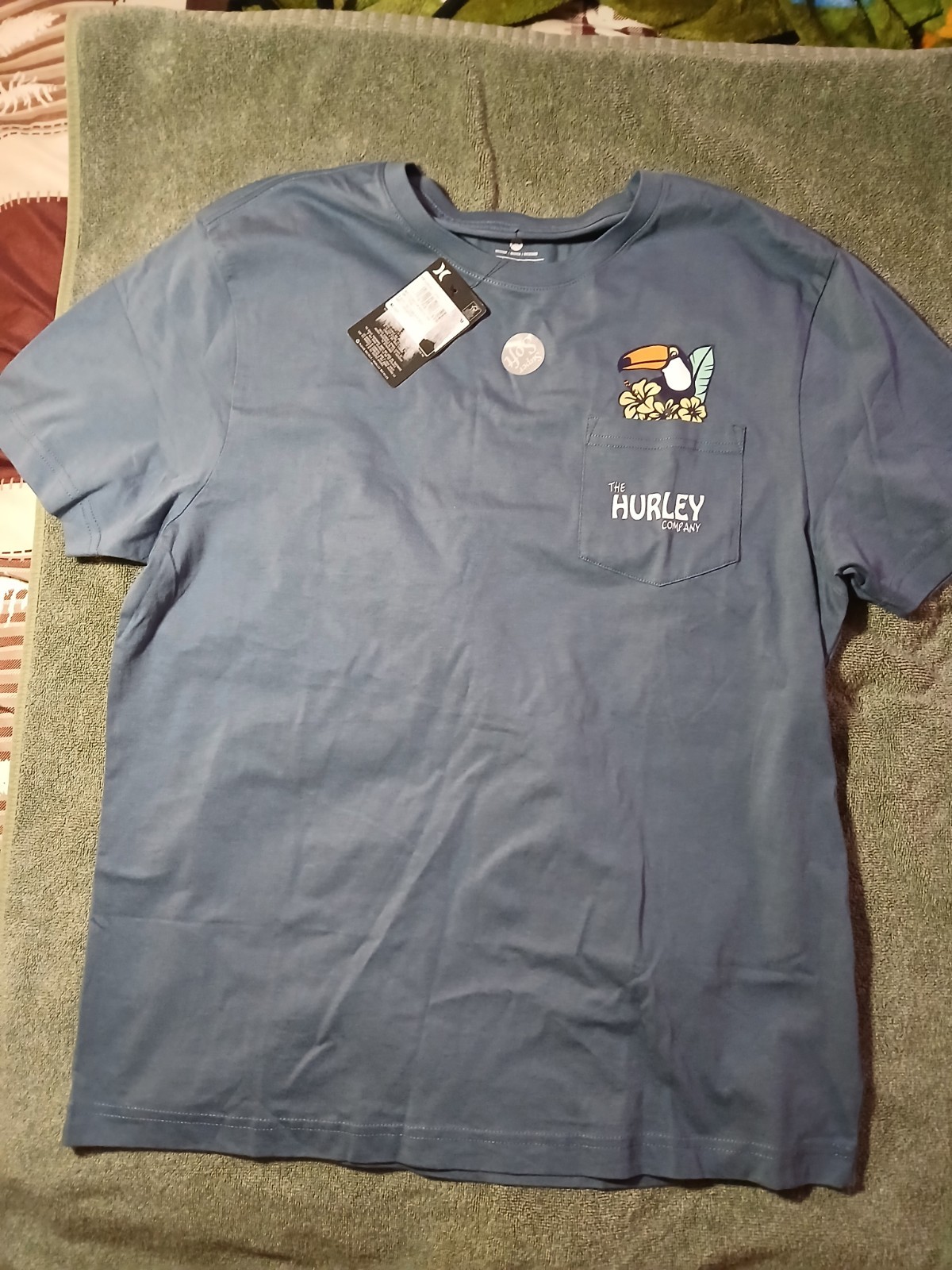 Hurley T-Shirt Short Sleeve Size M New With Tags gallery