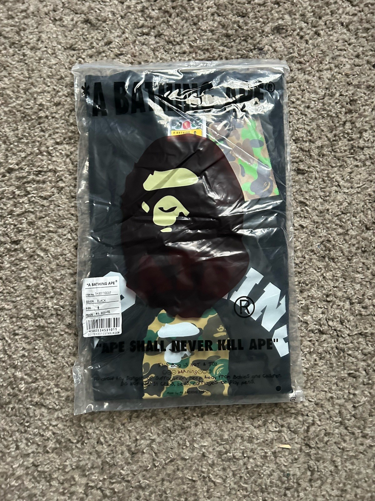 A Bathing Ape Black Graphic Logo Camouflage Men's T-Shirt Crew Neck Size S gallery