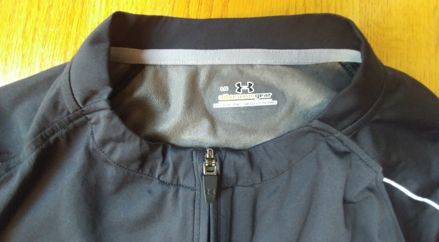 Under Armour Men’s All Season Gear Shirt/Jacket 1/4 Zip Black Large EUC gallery