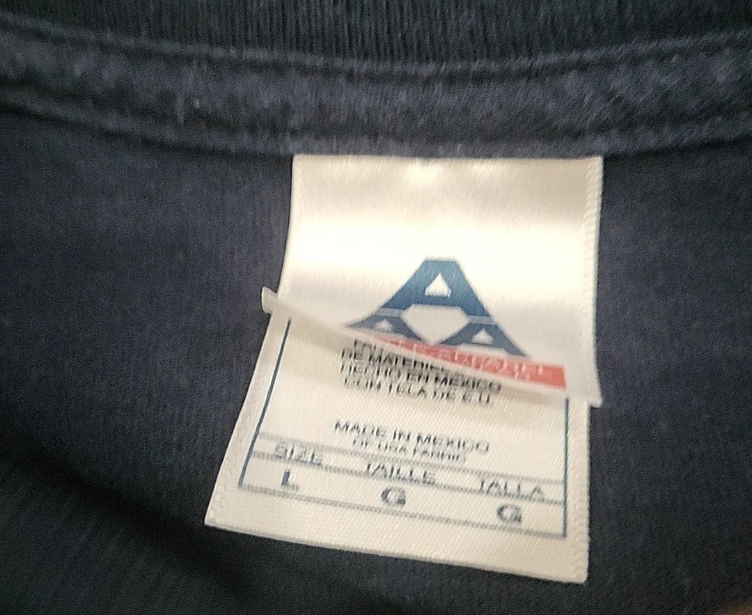 United States Air Force T Shirt Vintage Flexing Bald Eagle Blue Size L See Photo gallery