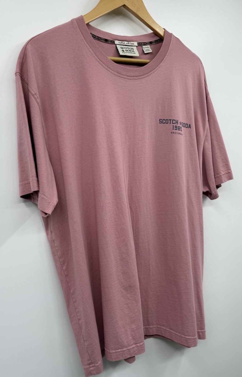 Scotch & Soda Amsterdam Men’s PINK Crown 1985 T-Shirt SZ XL Casual Preppy Punk gallery