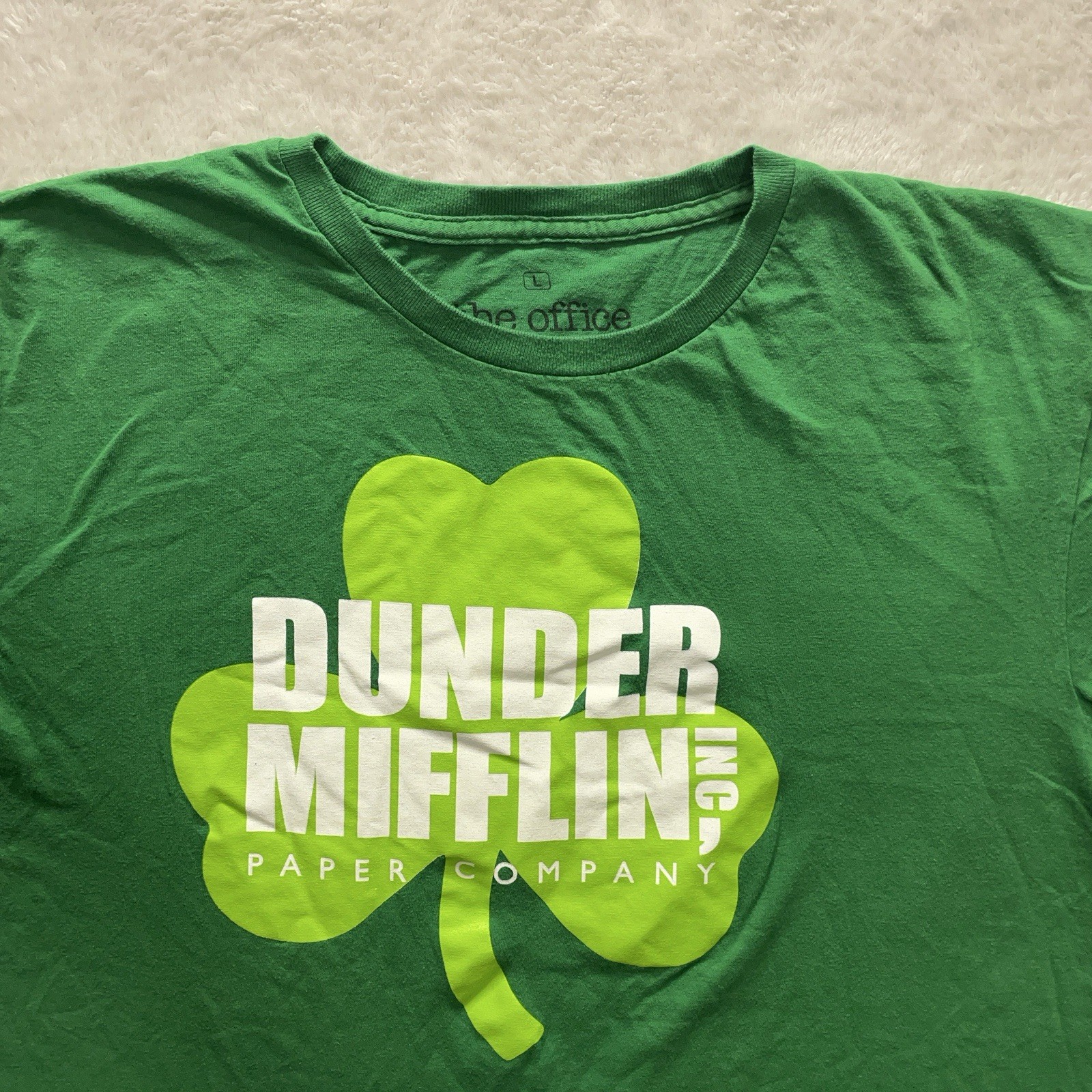 The Office NBC Dunder Mifflin Paper Company Green Logo Lucky T-Shirt Men's L gallery
