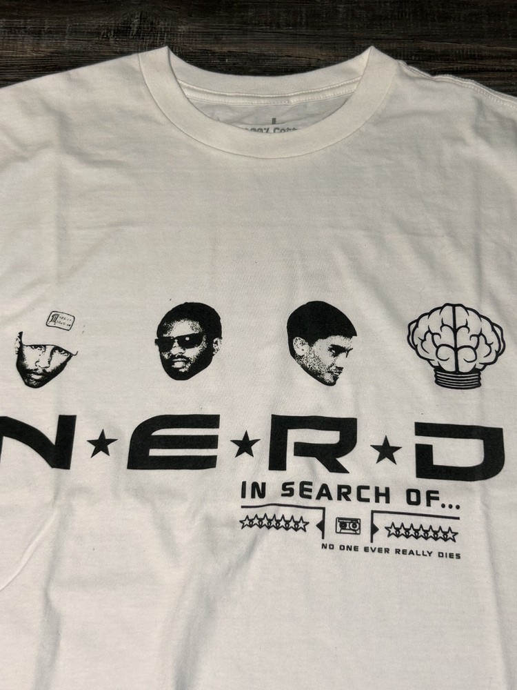 Original Mde In USA Pharell Williams N.E.R.D In Search Of Band Music T Shirt L