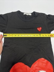 COMME des GARCONS PLAY Heart Embroidered Logo Graphic Men’s T Shirt Size Small