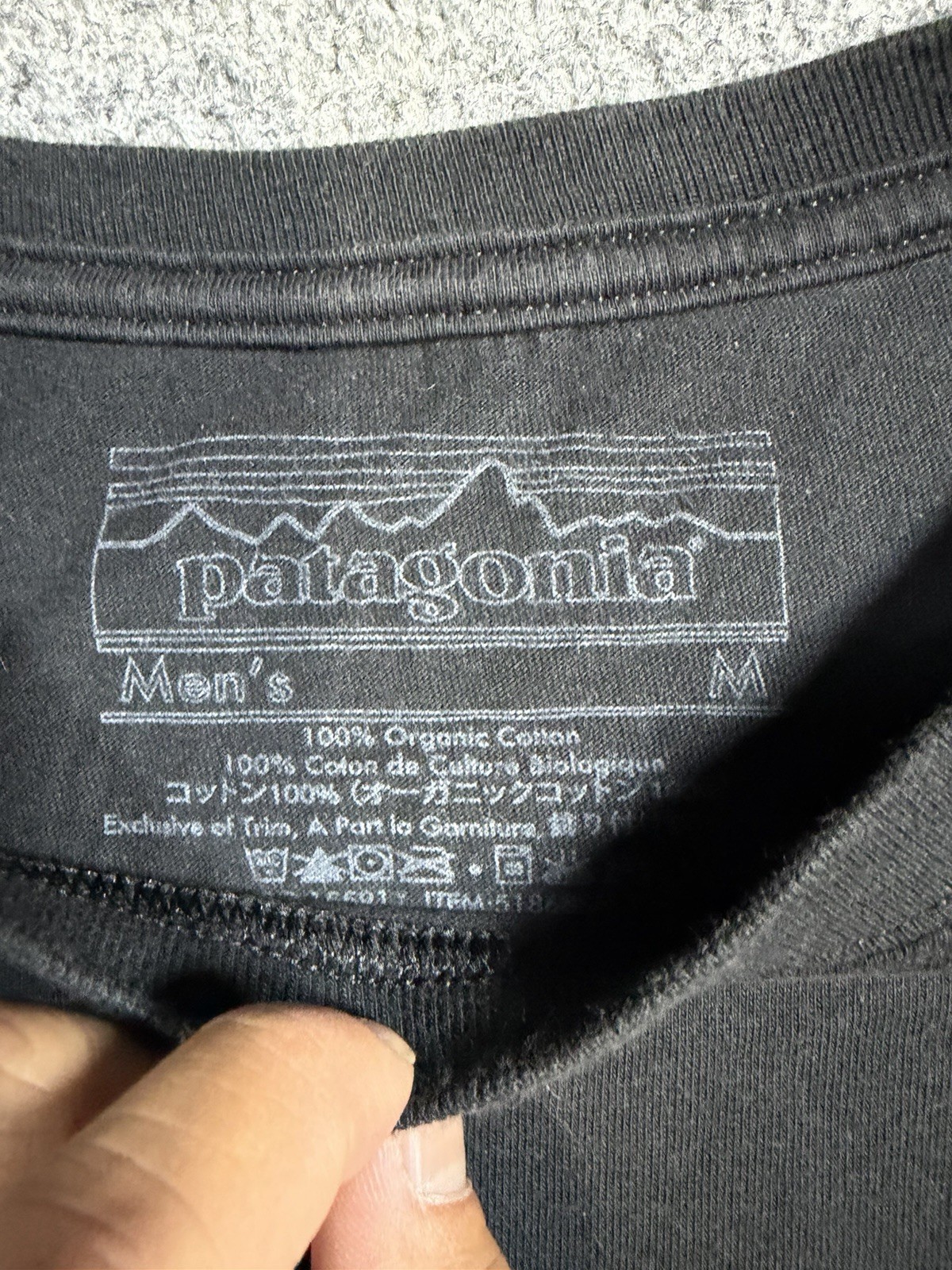 Patagonia Text Logo Spellout Black T-Shirt Men’s Medium gallery