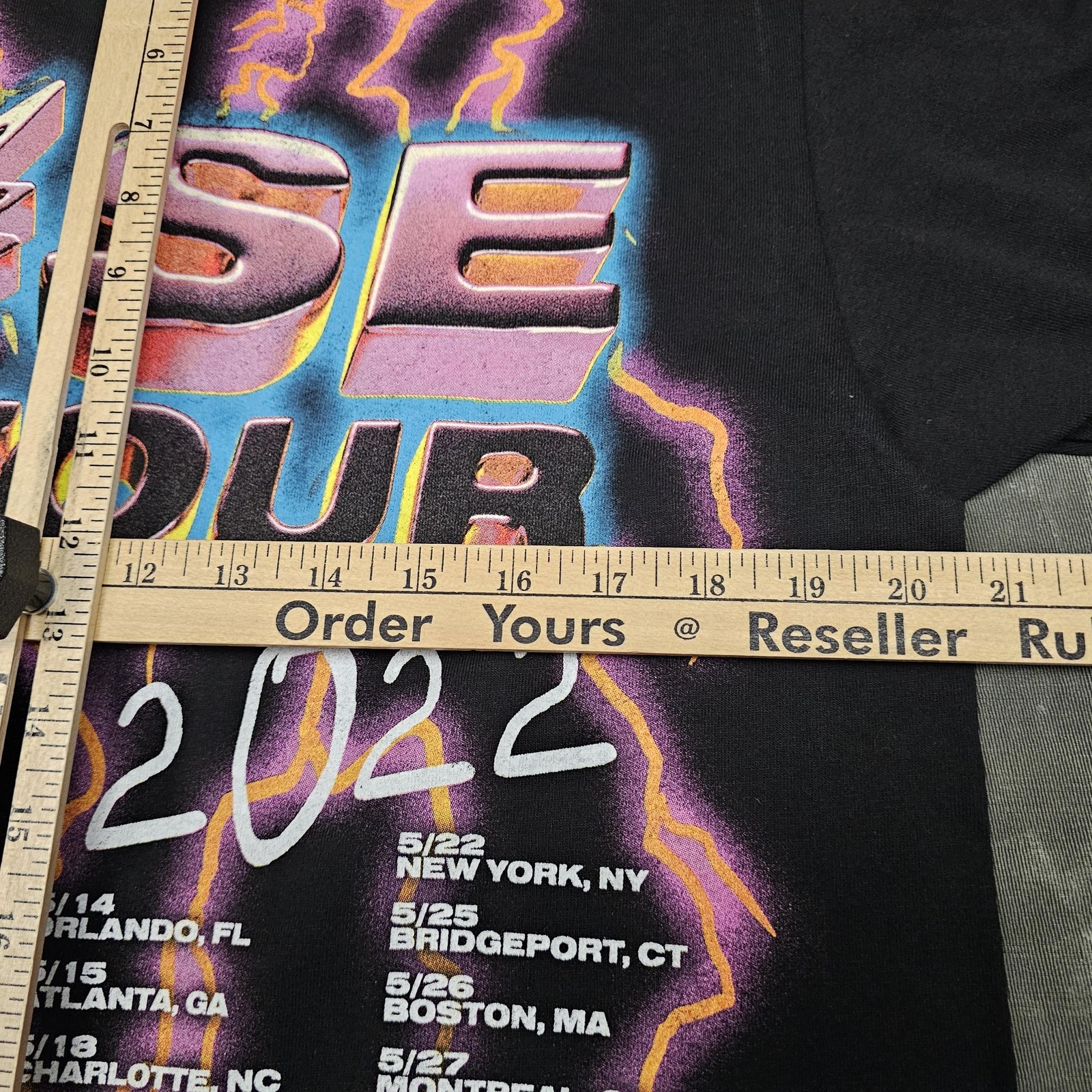J Balvin Jose Tour Shirt Mens Large Black 2022 Lightning Smiley Face Graphic Tee gallery