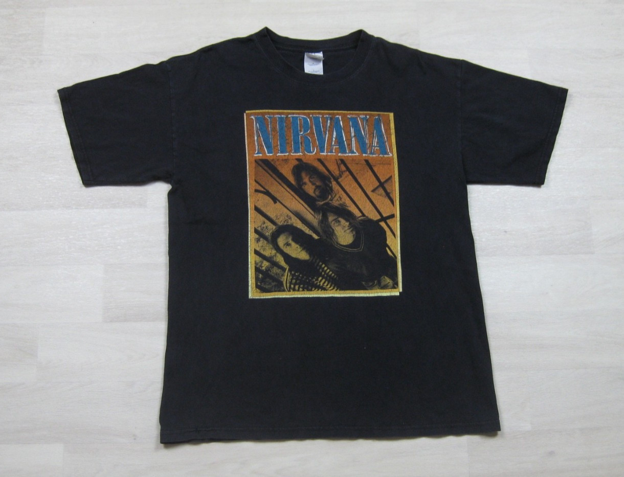 Vintage Y2K Nirvana T-Shirt Men's (L) Kurt Cobain Grunge Rock 2004 End of Music gallery