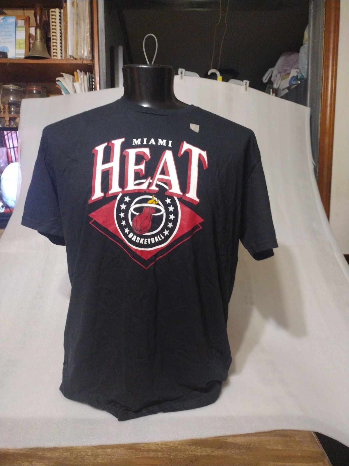MBA Miami Heat Basketball T-shirt Men X-LG Black Short Sleeve New W/out Tag #72 gallery